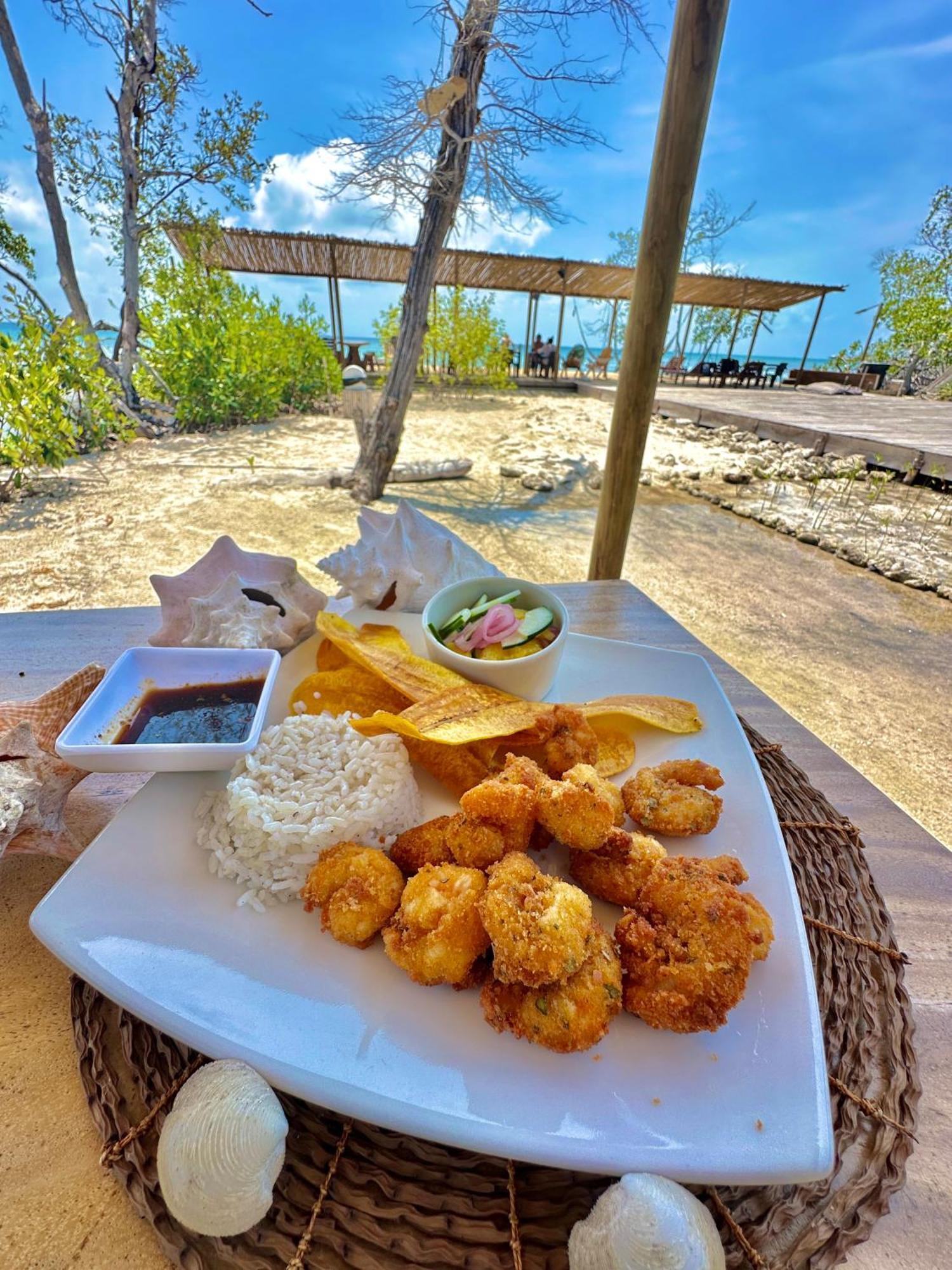 Medusa Hostel Isla Tintipan Tintipan Island Экстерьер фото