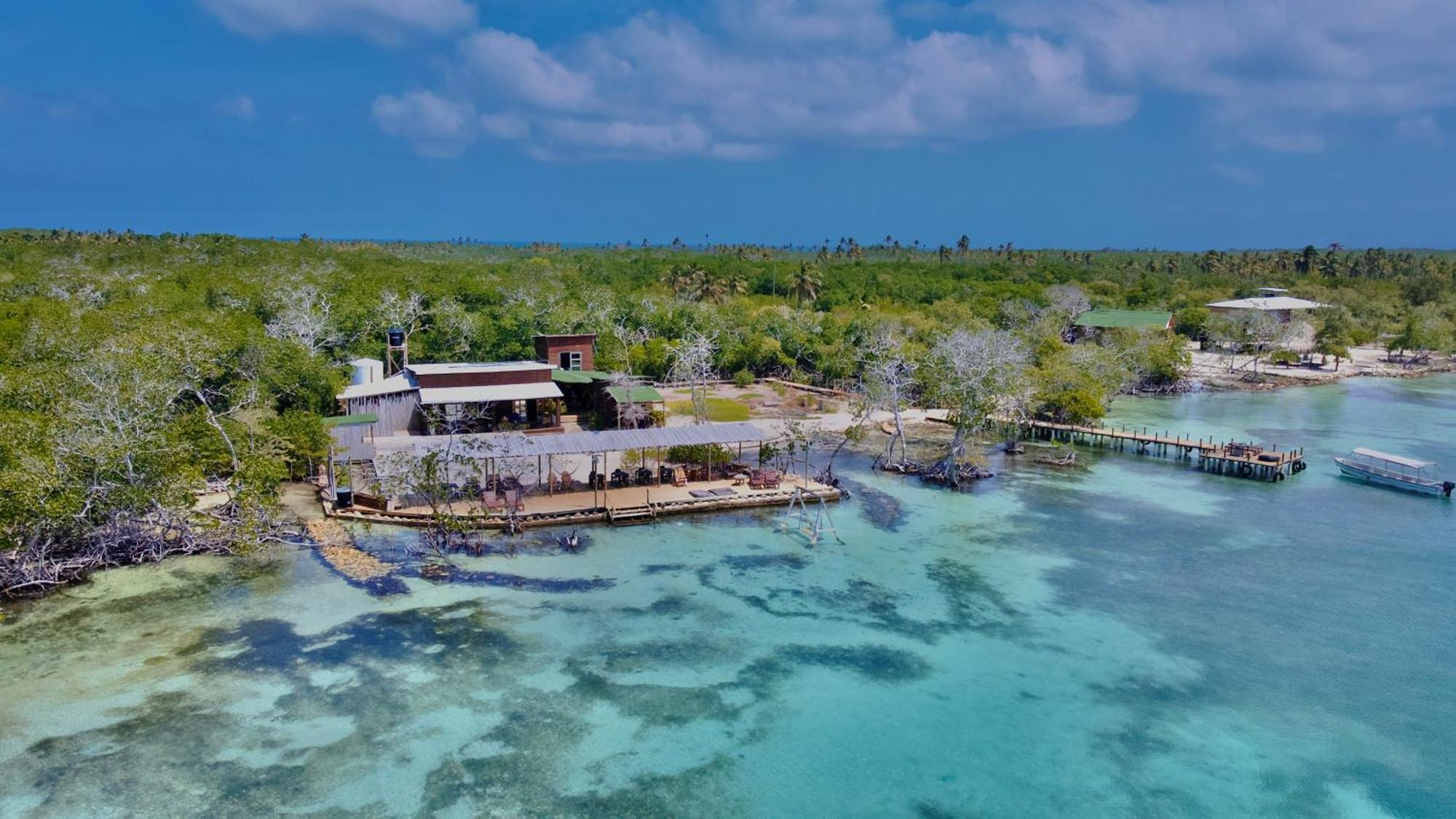 Medusa Hostel Isla Tintipan Tintipan Island Экстерьер фото